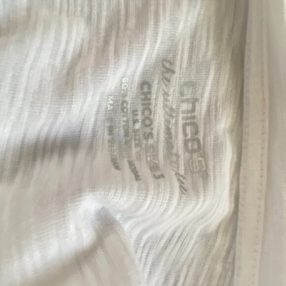 Chico's V-neck White T-shirt NWT (XL) - Picture 3 of 4